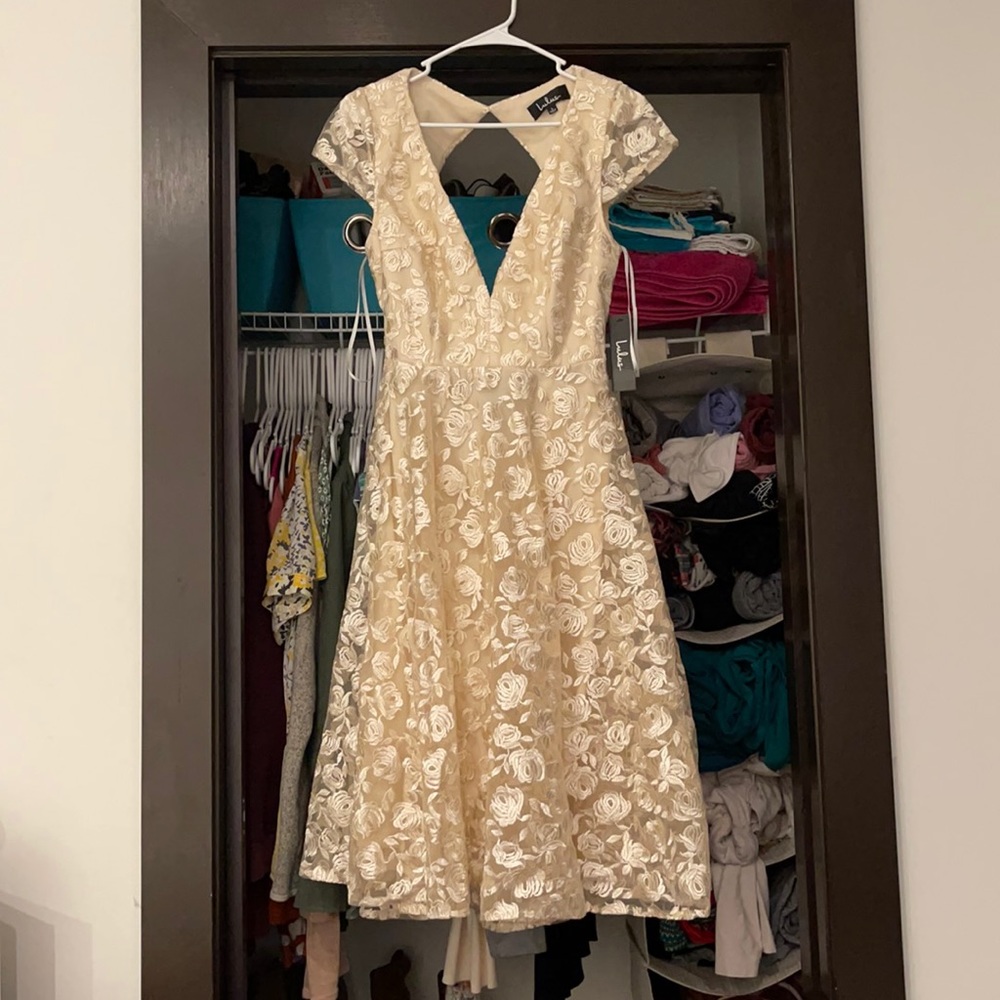 NWT Lulu’s Cream Lace Cocktail Dress